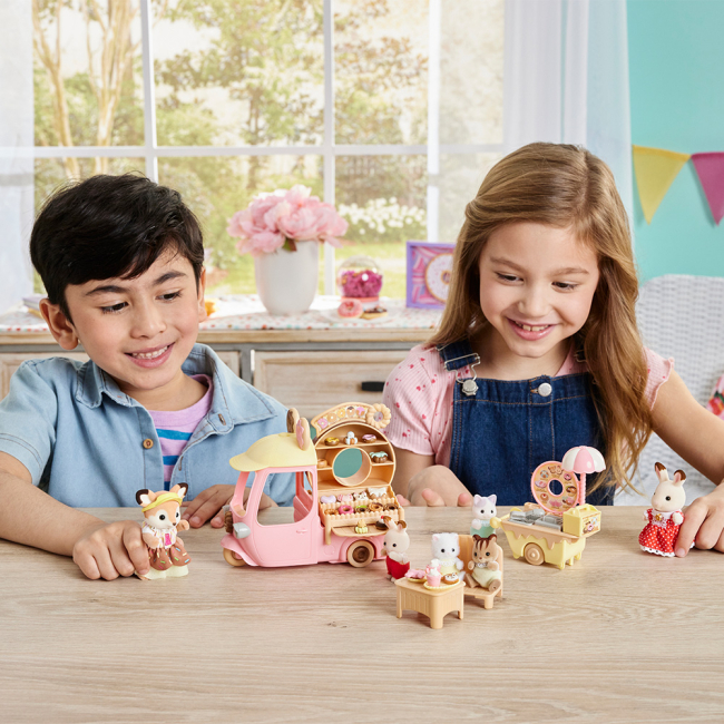 Фігурки тварин - Ігровий набір Sylvanian Families Авто з пончиками і Мамою-оленицею (5808)#9