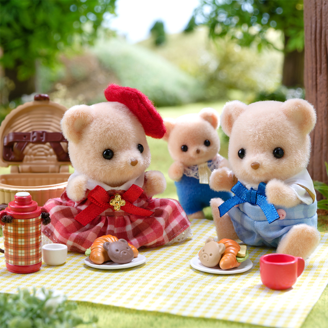 Фігурки тварин - Ігровий набір Sylvanian Families Бісквітні ведмеді Сестричка та Братик на пікніку (5852)#5
