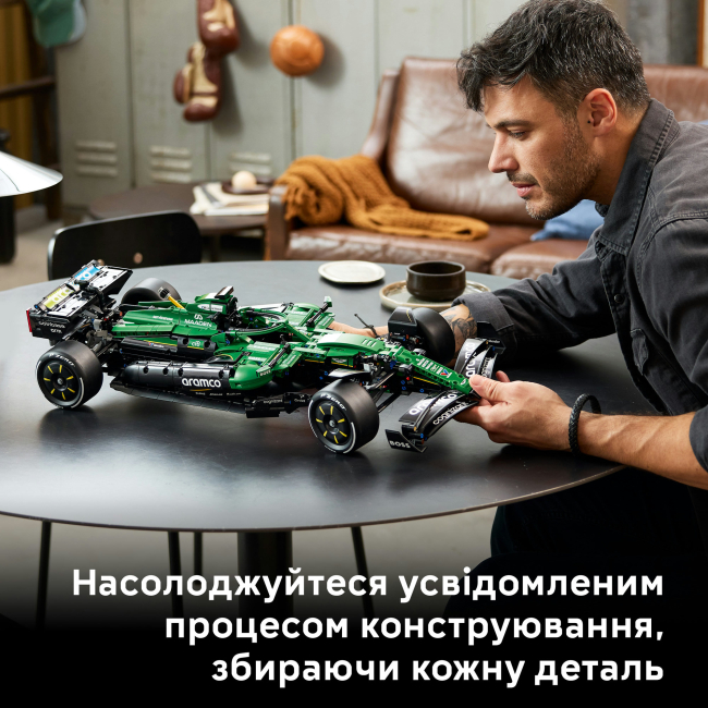 Конструктори LEGO - Конструктор Lego Technic Автомобіль «Формули-1» Aston Martin Aramco AMR25 (42240)#5