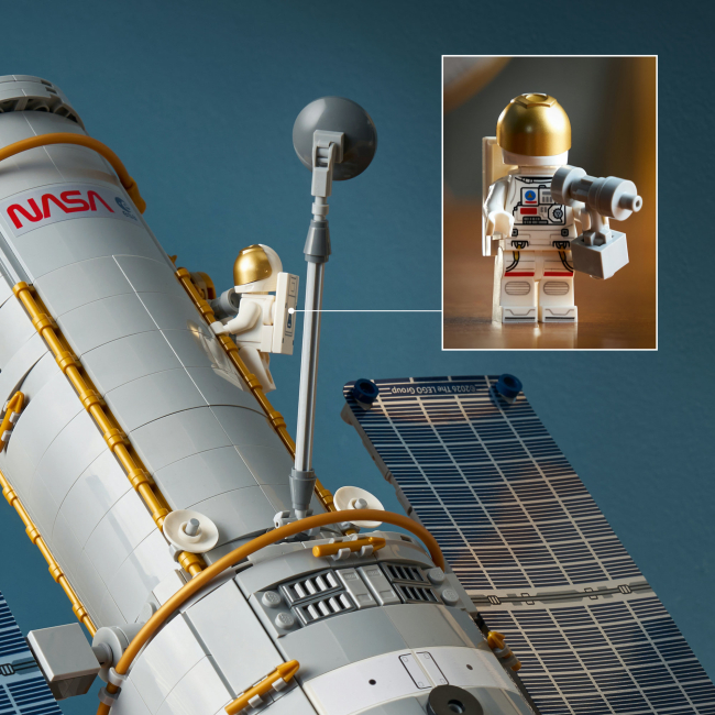 Конструктор LEGO Icons Космический телескоп «Габбл» (11382)#7