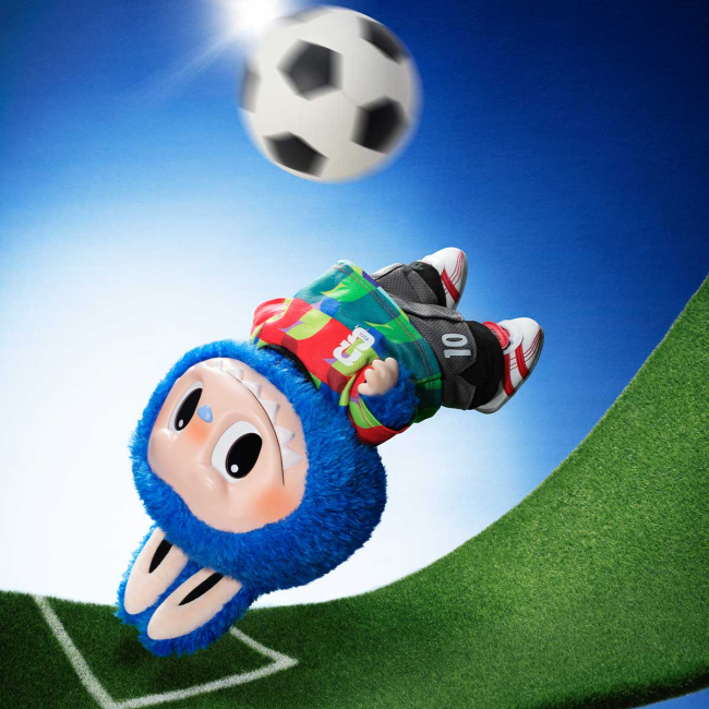 Персонажи мультфильмов - Коллекционная мягкая игрушка Pop Mart The Monsters FIFA Catch the Win (MFIFA-01)#5